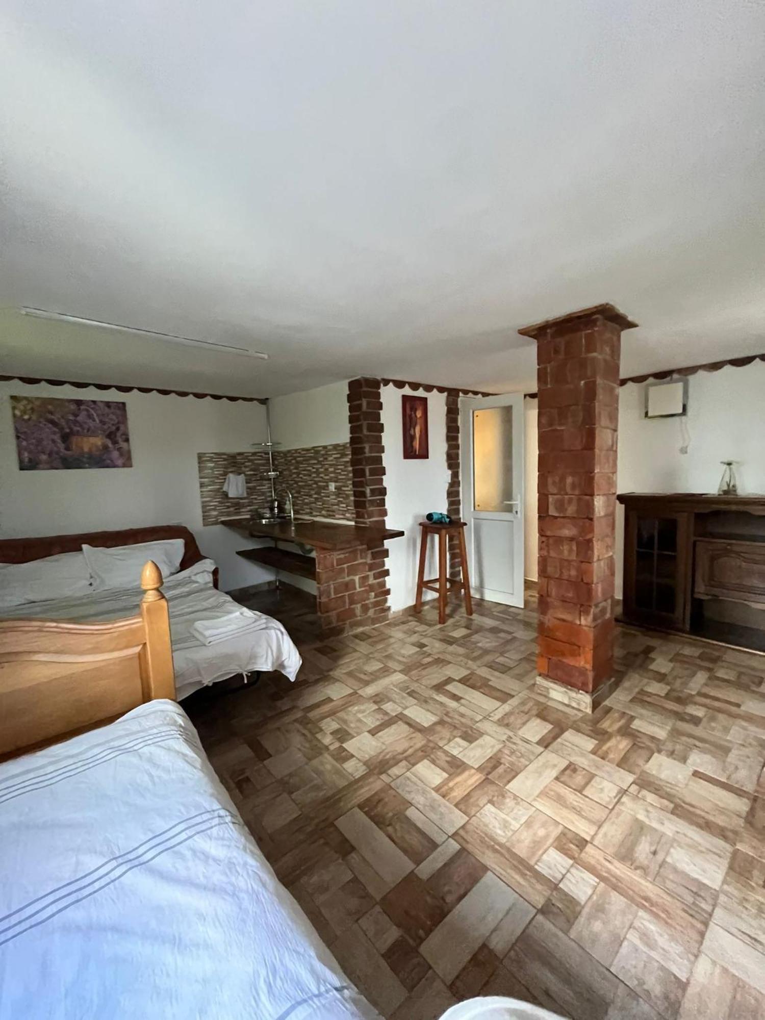 La Tataia Zahei Dragus Quarto foto